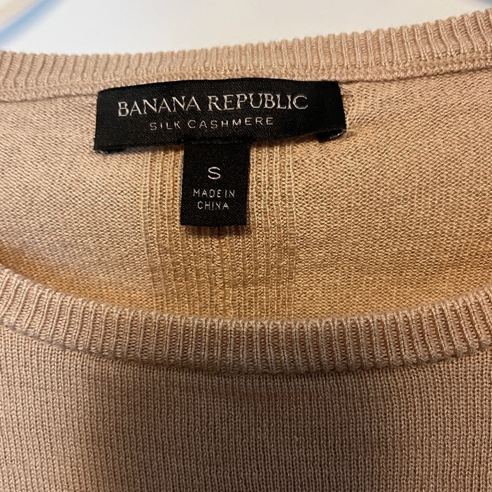 Banana Republic Silk Cashmere Camel Brown Long Sleeve Crew Neck Sweater Sz S - Picture 3 of 8